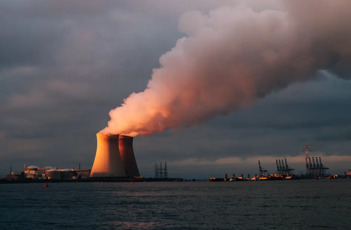 Zbudujemy trzy elektrownie atomowe? Cotygodniowy przegląd wydarzeń